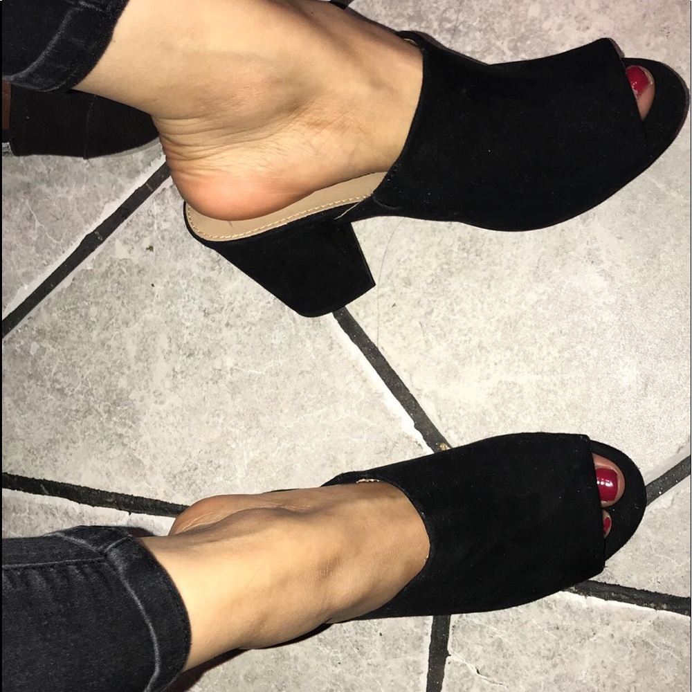 Mules - Picture 3 of 3